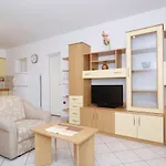 Emina * Sveti Filip i Jakov